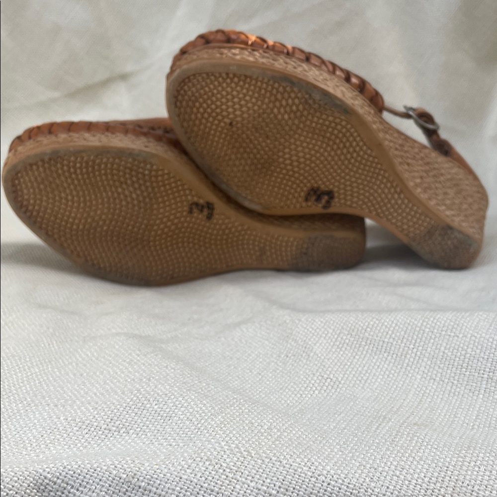 Women’s Tan Leather Wedges with Braided Design 7 - Picture 4 of 7